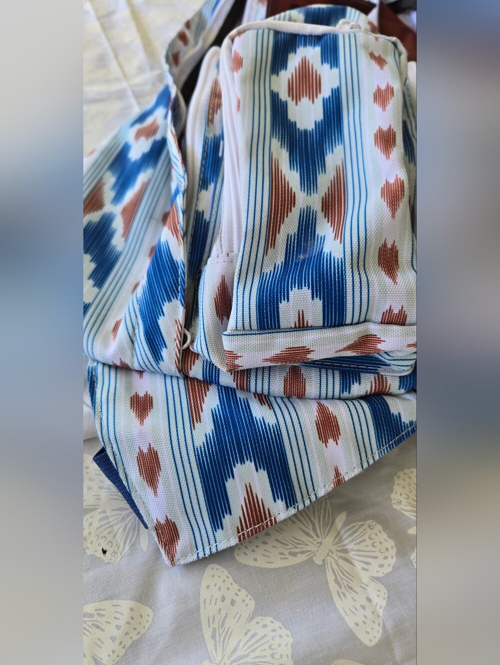 KAVU Aztec Print Rope Sling Bag in Blue & Brown - Picture 4 of 9